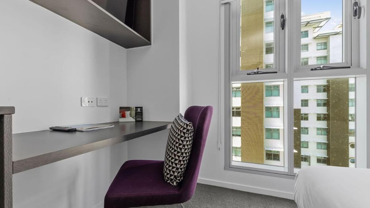 H On Mitchell Aparthotel 4*