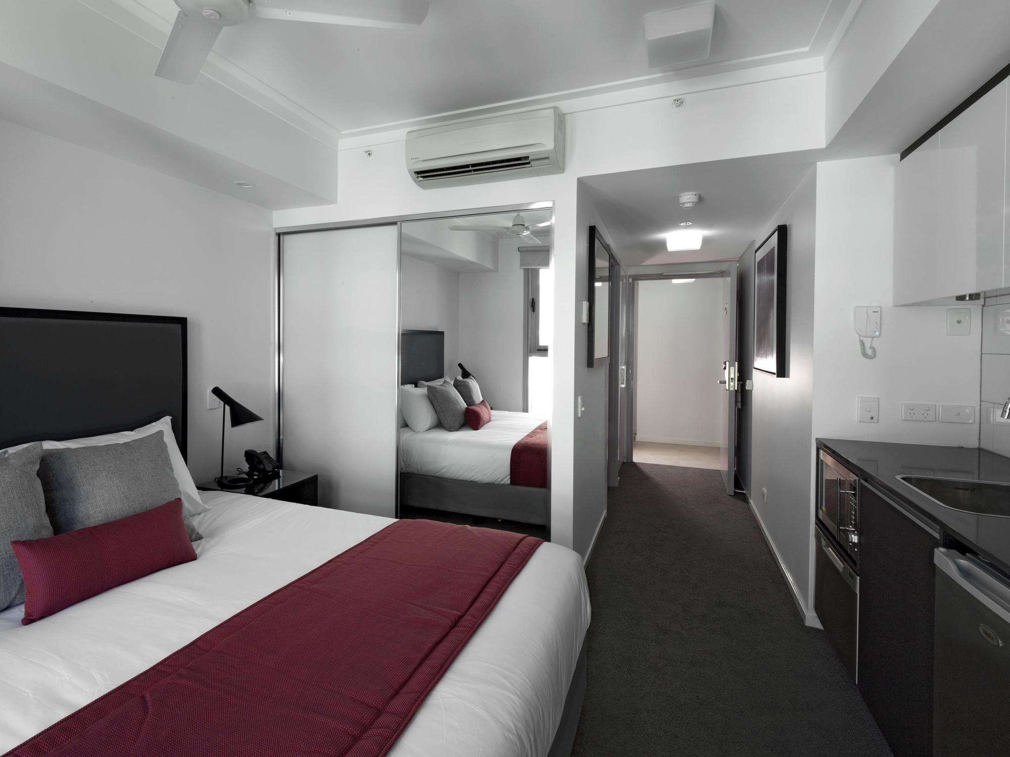H On Mitchell Aparthotel Darwin